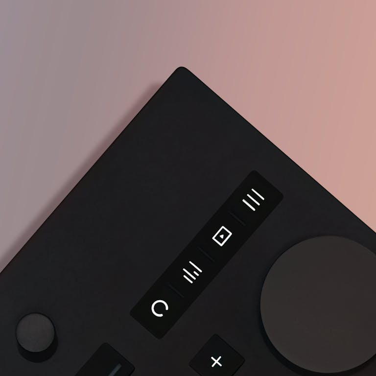 Detail shot of the top left corner of Push, highlighting the Session Screen Mode button.